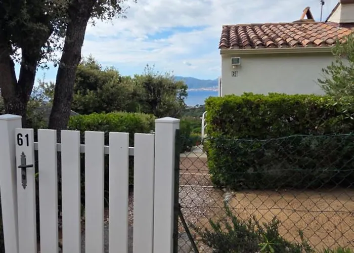 Maison Vue * Porticcio (Corsica)