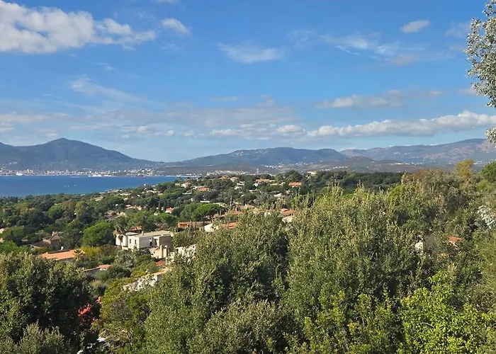Maison Vue * Porticcio (Corsica)