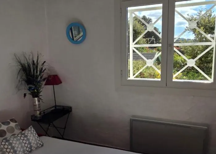 Maison Vue * Porticcio (Corsica)